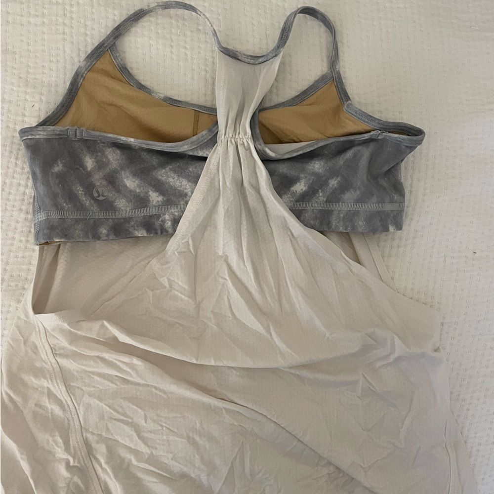 Lululemon workout top